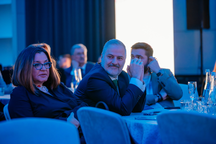 Gala News.ro -  10 OAMENI CARE NE INSPIRĂ - Profesionalism. Impact. Responsabilitate