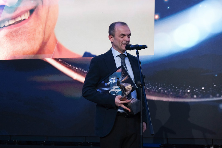 Gala News.ro -  10 OAMENI CARE NE INSPIRĂ - Profesionalism. Impact. Responsabilitate