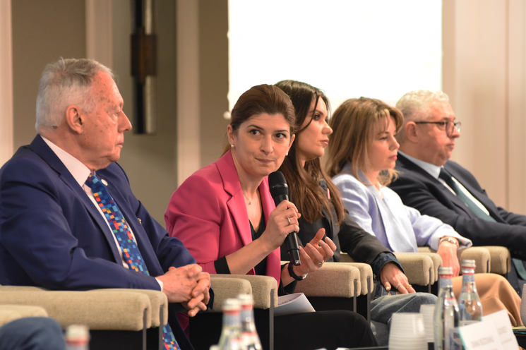 Eveniment News.ro - COMPETITIVE SUSTAINABILITY SUMMIT - Strategy. Resilience. Growth. Community