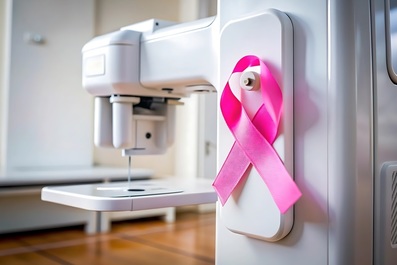 Medicul Adriana Cojocaru, Clinica Neolife: „Nu vă temeţi de mamografie”