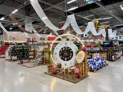 Auchan dă startul Târgului de Bere cu peste 300 de sortimente din 25 de ţări, în aşteptarea campionatului mondial de fotbal