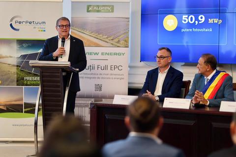 PRESEE a semnat contractele EPC pentru construcţia parcului fotovoltaic cu stocare de la Turda cu ALLVIEW ENERGY