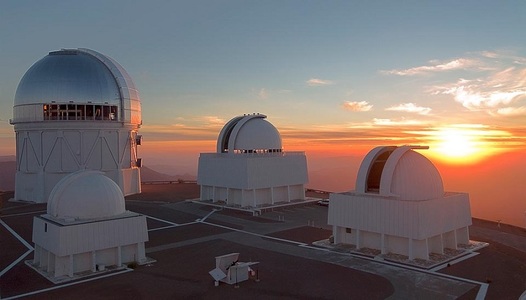 Amazon vrea să mineze un volum imens de date transmise de telescoapele din Chile pentru a dezvolta instrumente de inteligenţă artificială