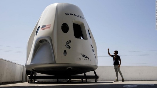 Primul zbor test al unei rachete SpaceX către Staţia Spaţială Internaţională va avea loc pe 7 ianuarie