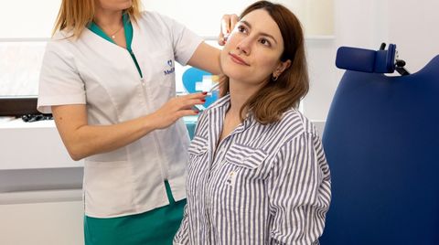 Vertijul: senzaţia că „se învârte pământul”, cauzele ascunse şi rolul esenţial al reeducării vestibulare