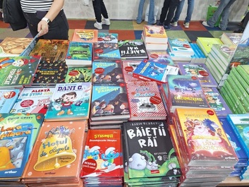 Marina Manea: „Fără exemplul părinţilor şi profesori care ştiu să inspire, copiii devin cititori doar pentru examene”