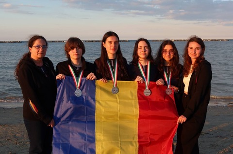 România a obţinut patru medalii la Olimpiada Europeană de Informatică pentru Fete – Au participat 251 de concurente din 68 de ţări