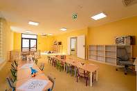 Ilie Bolojan şi Cseke Attila au inaugurat o creşă la Oradea / Bolojan: Guvernul va continua să susţină proiectele care răspund nevoilor reale ale comunităţilor / Aproape 5.000 de locuri în creşe în întreaga ţară
