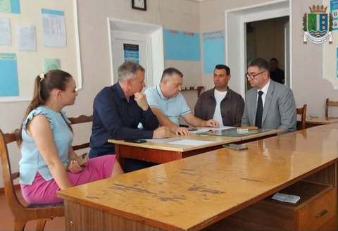 Ucraina - Consulatul general al României la Odesa anunţă redeschiderea clasei cu predare în limba română de la şcoala din Orlivka: Astăzi Diplomaţia a învins!