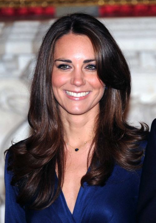 5 gesturi superbe ale ducesei Kate Middleton