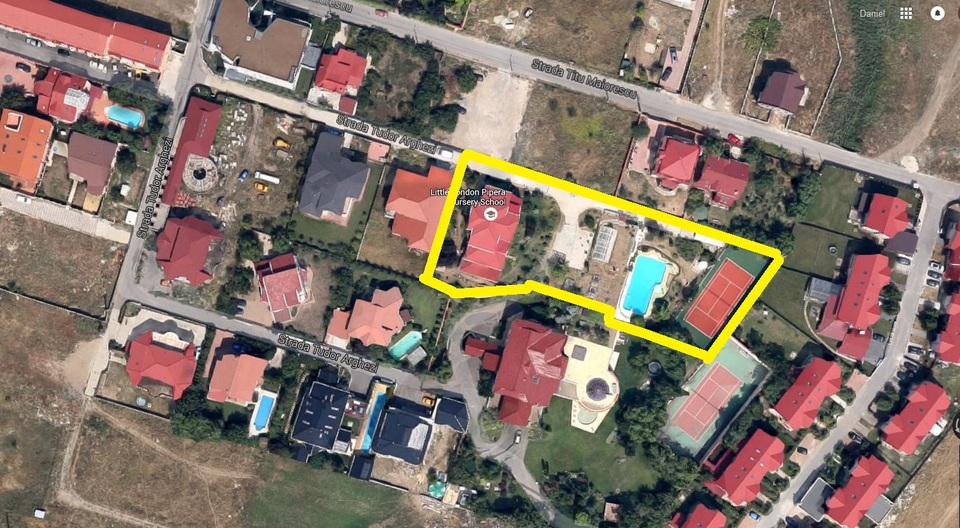 EXCLUSIV! FOTO! Iata "palatul secret" de 1,5 milioane de euro al lui Gabriel Oprea din Pipera! Proprietatea i-a adus fostului vicepremier peste 300.000 de euro in ultimii ani! Are vila de 800 mp, teren de 3.000 mp, piscina si teren de tenis!