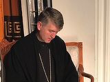 Acuzatii halucinante la adresa lui Cristian Pomohaci! O mama disperata sustine ca fiica sa este sclava fostului preot: "I-a spalat creierul"