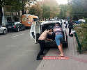 Un barbat din Vaslui a fost gasit in stare de putrefactie in casa. Ce s-a intamplat cand cadavrul a fost scos sa fie dus la IML