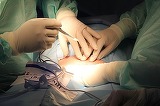 Mamica injosita de medici, la o maternitate din Romania. "Nu te mai screme! Asa va trebuie daca faceti copii pe banda rulanta!"