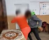 Elevul care si-a agresat profesoara a fost pus in libertate. Instanta a decis punerea tanarului sub control judiciar