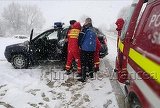 Prapad intr-un judet din Romania! Copacii cazuti au distrus masini, oamenii au ramas fara curent, iar zapada le-a dat batai de cap tuturor