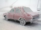 Un barbat din Vrancea a fost gasit inghetat in masina