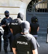 A vrut masaj erotic, dar s-a trezit fata in fata cu... ELEVA LUI, o minora de 15 ani!