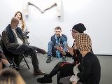 Singurele imagini cu Andrei Gheorghe de la Galeriile Mobius, locul unde oamenii vin sa isi ia acum ramas bun de la el