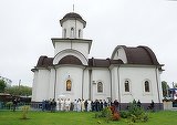 Clipe de groaza traite la slujba de duminica! Un copilas a cazut din clopotnita la o biserica din Bucuresti