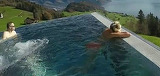 Piscine impresionante in Europa! Unde poti sa sari din living direct in apa