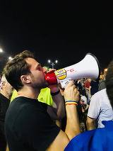 Initiatorul mitingului Diasporei, reactie sfasietoare dupa ce s-a aflat ca fiica lui s-a inecat in piscina inainte de proteste