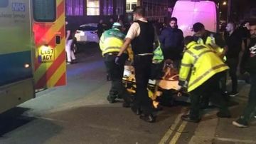 Atac brutal in Londra, in fata unei moschei! O masina a intrat intr-un grup de persoane
