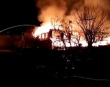 Incendiu de proporţii în Cernavodă! O femeie a fost salvată în ultimul moment