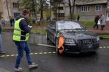 Accident cumplit! O mamă şi fetiţa ei de nici doi ani, spulberate pe trecerea de pietoni! Femeia a murit, copilul e în comă