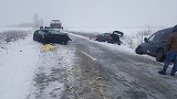Grav accident în Timiş. Un mort şi patru răniţi