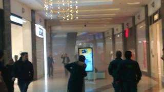 Incendiu la Mall Băneasa! Sute de persoane au fost evacuate