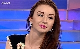 Fiica cea mica a lui Vadim Tudor, aparitie neobisnuita. Jeni a ras in hohote si pare mai fericita ca niciodata