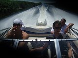 Fiul lui Sorin Ovidiu Vintu si-a scos prietenii la o tura cu salupa pe lacul Snagov: „Salutam vara!”