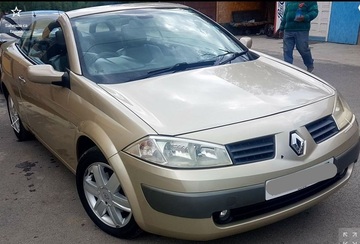 Baiatul Nicoletei Guta vinde o masina decapotabila pentru doar 1500 de euro! Vezi care este singurul inconvenient al bolidului