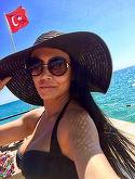 Andreea Mantea si-a etalat trupul perfect intr-un costum de baie minuscul! Vedeta a facut senzatie la mare