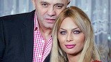 S-a zvonit ca divorteaza de Cristina, dar Nicolae Guta si-a gasit rapid linistea in bratele altei blonde