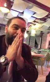 Cel mai bun prieten al lui Florin Salam rupe tacerea! S-a filmat cu el la masa: "Daca se forteaza se imbolnaveste ca Denisa"