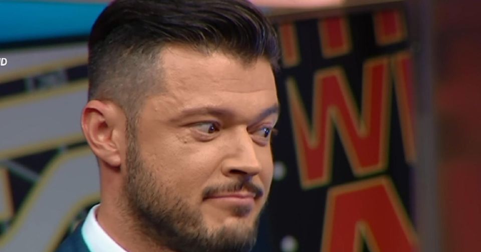Bianca Dragusanu a venit in platou la WOWBiz si a inceput sa faca "nazuri de vedeta"! Andreea Mantea si Victor Slav, la un pas sa clacheze. Bianca Dragusanu este noua prezentatoare "Te vreau langa mine", de la Kanal D, incepand de luni, 18 septembrie, de la ora 13.00