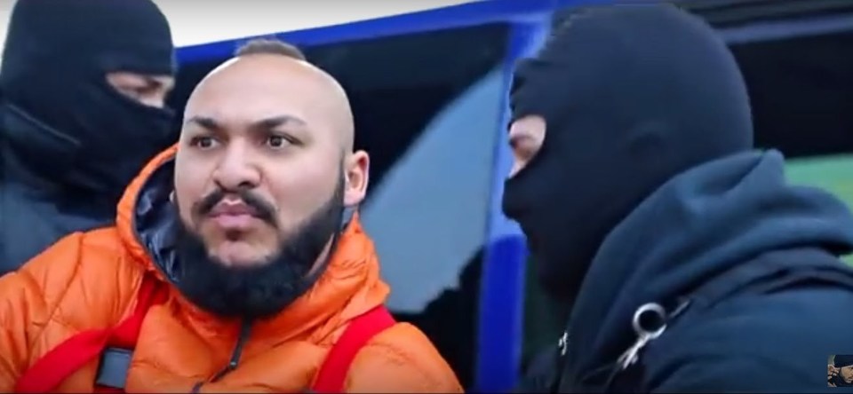 Cu ce se ocupa Dani Mocanu inainte sa se lanseze in muzica! Nu-ti vine sa crezi