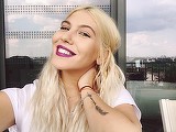 Sore are bani, dar prefera sa stea intr-o casa cu chirie! Motivul pentru care a luat aceasta decizie