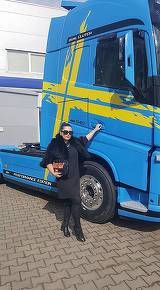 Bianca Rus incaseaza un salariu de 1.000 de euro de la firma de transport a parintilor, dar afacerea produce doar 300 de euro pe luna: "Munca este pe masura si satisfactiile sunt mari!"