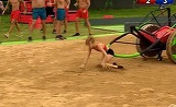 Moment de panica la "Exatlon"! Carul din lemn a cazut peste una din vedete in timpul probei