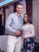 Carmen de la Salciua, sotul ei si instrumentistii din formatia lor, luati la bataie in club! Au ajuns la spital in stare grava: unul e desfigurat, altul are hematom pe creier!