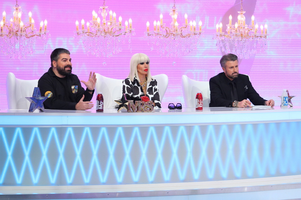 Silvia, atac dur catre Iuliana: “Doar 19 ani ai? Credeam ca ai peste 30!” Porneste scandalul azi, la "Bravo, ai stil! All Stars", de la 16.30, la Kanal D