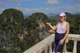 Laura de la Amadeus, vacanţa de vis în insulele din Thailanda. A stat în căsuţe de bambus şi a înotat în peşteri până în Laguna Paradisului