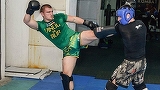 Ce viata impresionanta! Catalin Morosanu: copil sarman ajuns luptator de succes. "Eu am crescut în padure, mergeam cu vaca pe camp..."