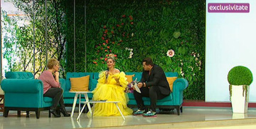 Andreea Banica a implinit astazi 40 de ani! "As vrea sa mai mananc bataie de la tata, imi doresc sa ii mai vad macar o data pe ai mei"