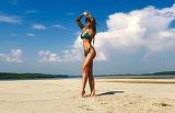 Roxana Vancea si…pestele! Imagini fabuloase cu vedeta