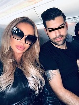 Bianca Drăguşanu ”a fugit” din Bucureşti cu finul lui Florin Salam! Imagine-bombă din avion, surprinsă acum o oră!