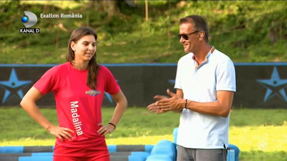 Exatlon 8 noiembrie. Ea este noua concurentă de la Faimoşi! A fost primită cu apaluze de noii coechipieri